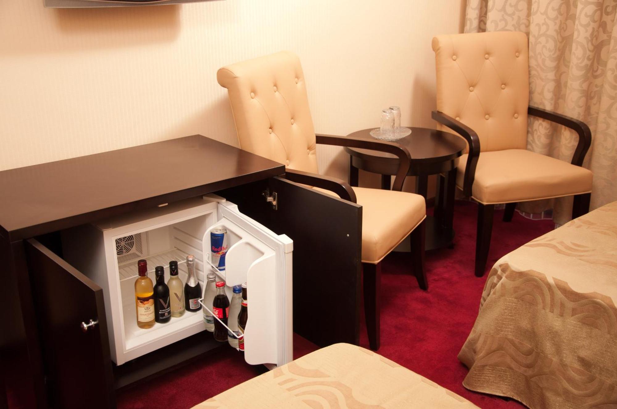 Hotel Baden Calarasi  Esterno foto